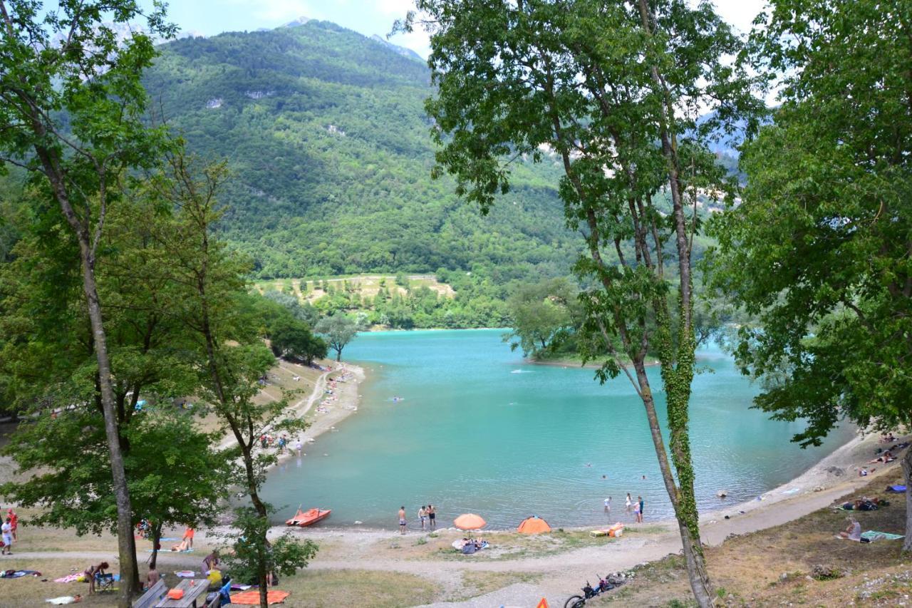 Tenno Appartamenti Garda Lake Eksteriør bilde